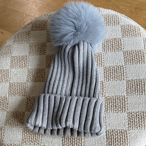 Moncler Gray Knit Pom-Pom Beanie - Picture 3 of 4